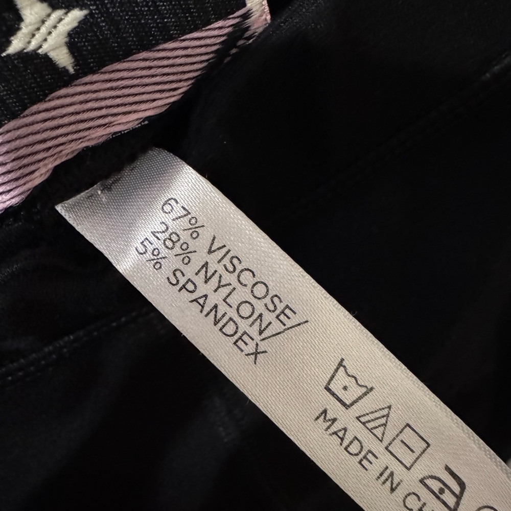 Women’s Tuckernuck Black Leggings size small - Picture 4 of 7